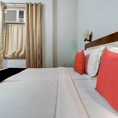 Capital O Divine Hotel Amritsar Exterior photo
