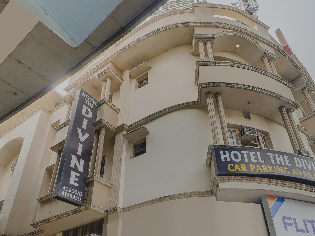 Capital O Divine Hotel Amritsar Exterior photo